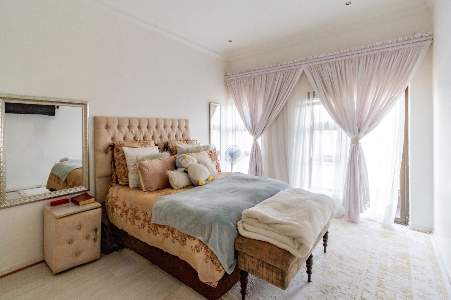 4 Bedroom Property for Sale in Xanadu Eco Park North West